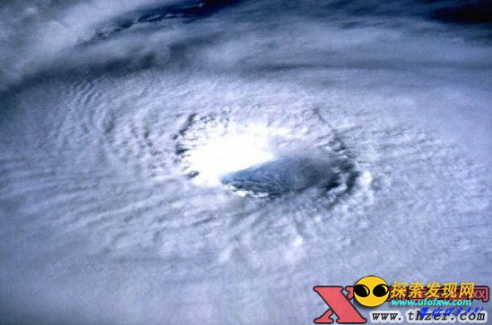 震惊!独家揭秘全球12大水下USO不明物体事件