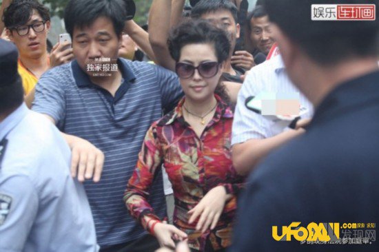 梦鸽被多少人上过?梦鸽给李双江戴绿帽