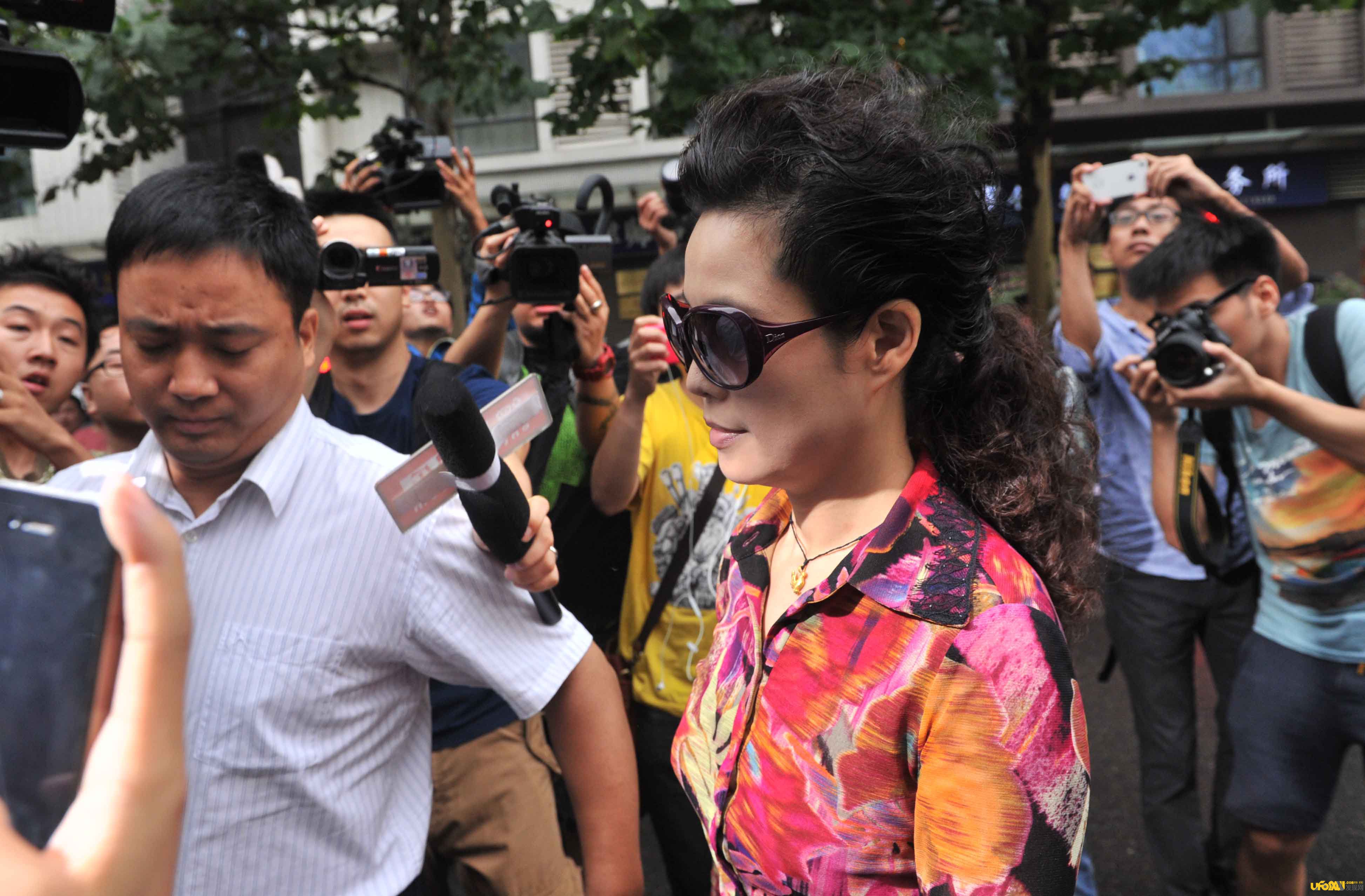 梦鸽被多少人上过?梦鸽给李双江戴绿帽