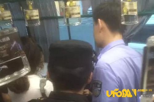 公交车上裙子底下的事,公交车性侵被抓