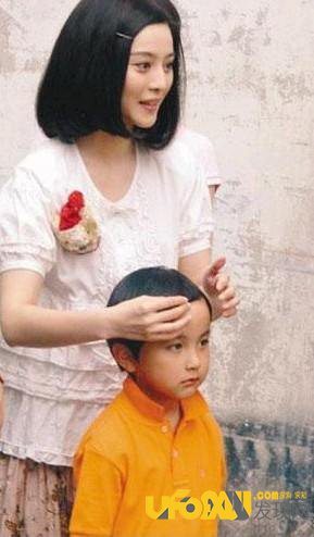 曝范冰冰私生子真相 被疑曾为洪金宝流产大出血