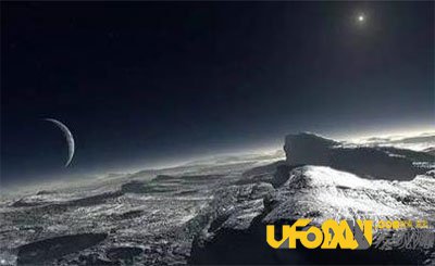 冥王星探测器在冥王星山顶发现“积雪”