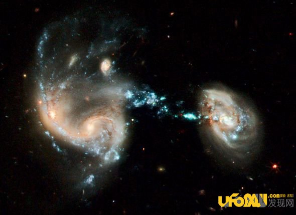 宇宙起源:宇宙大爆炸理论VS上帝创造论