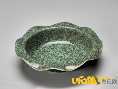 长江流域出土的文物;陶质文物修复中的几点认识