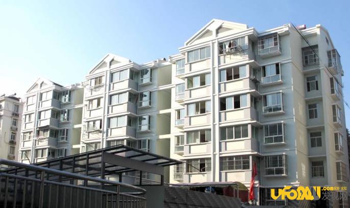 新中国的住房改革发展:从公有到私有的转变