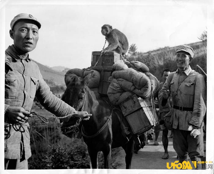 中国抗日战争时期,美军对中共的绝密空运
