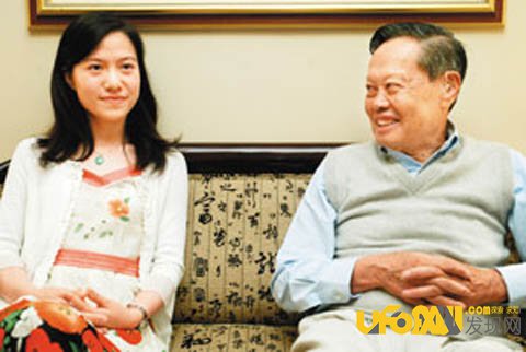 82岁老人娶28岁娇妻:翁帆为什么嫁给杨振宁真相令人吃惊
