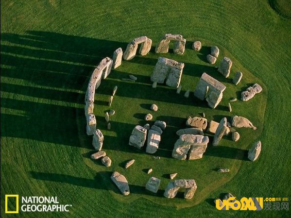 英国巨石阵未解之谜:专家称是外星人建造