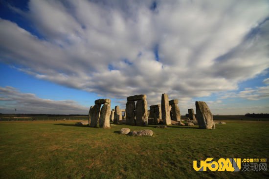 英国巨石阵未解之谜:专家称是外星人建造