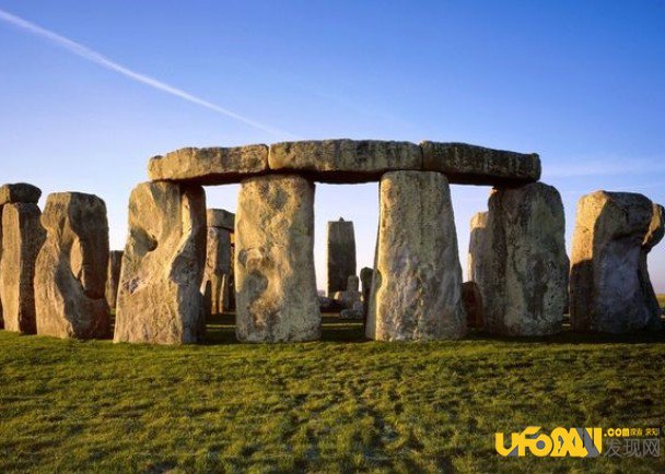英国巨石阵未解之谜:专家称是外星人建造