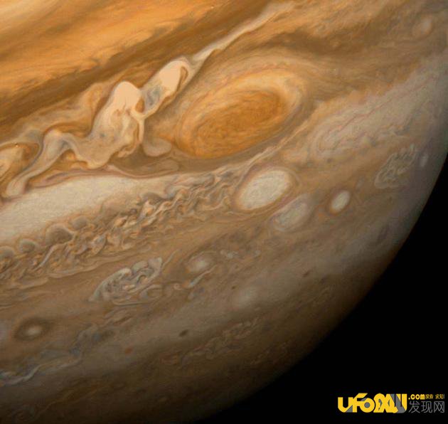 “朱诺号”木星探测器进入木星轨道,开始木星探索之旅