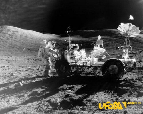美国前宇航员爆阿波罗登月内幕:月球背面有外星基地