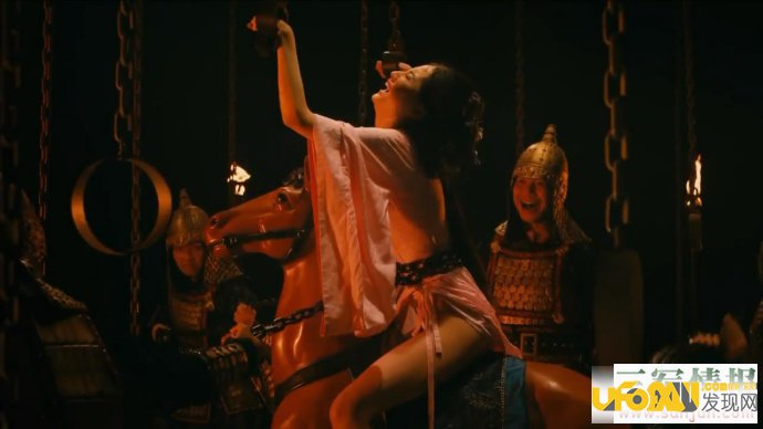 满清十大刑酷骑木驴:古代女子骑木驴图片