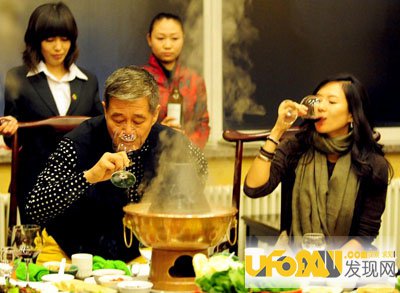 �Ա�ɽ����˯��Ů������Щ����û�������