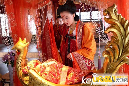 李治和武则天差几岁