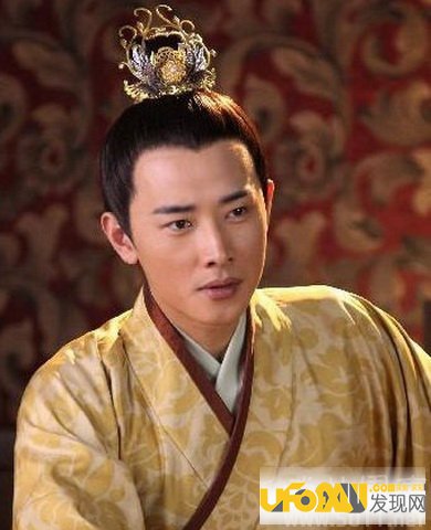 ����δ���ذ���ϲ��˭,�ذ�������˭��һ����