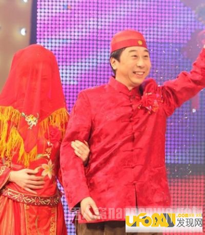 冯巩老婆艾慧美艳近照