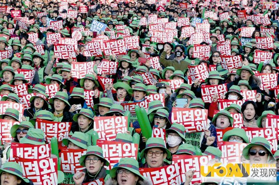 韩国总统朴槿惠被迫下台内幕