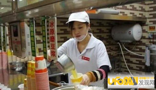 豆浆西施。