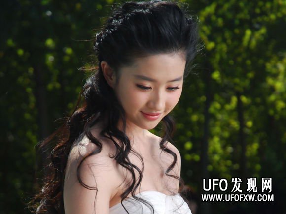 刘亦菲为什么那么漂亮