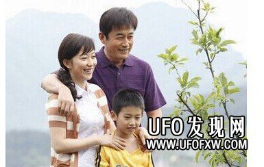 王志飞前妻李健照片