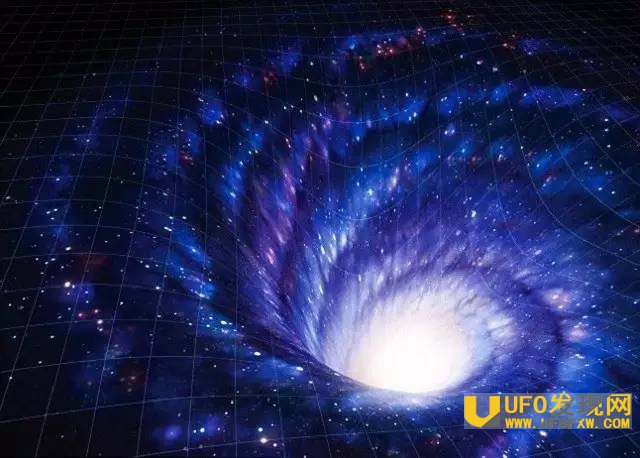宇宙超级黑洞就隐藏在宇宙尘埃中