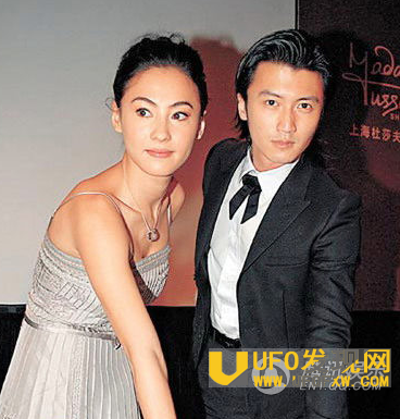 谢霆锋离婚后护着柏芝