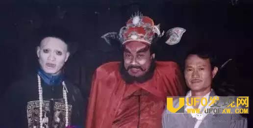 林正英怎么死的