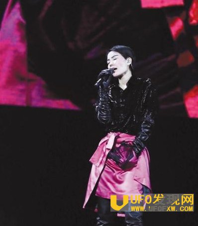 王菲演唱会走音歌曲