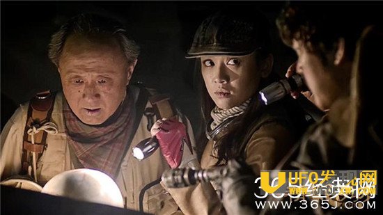 精绝古城陈教授最后死了吗