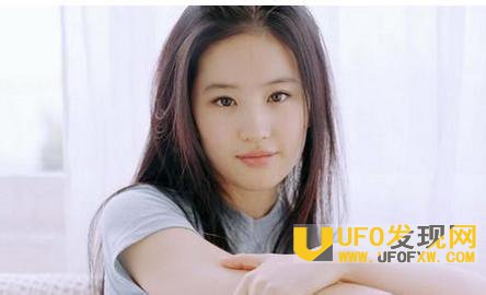 刘亦菲是男是女揭真相