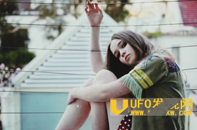 女生自慰怎样夹枕头
