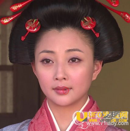 女人嘴大,下面也大资料图