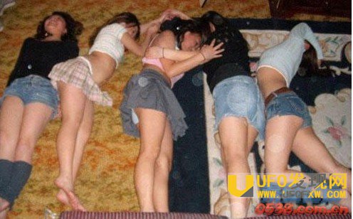 女性裆部凸起的东西图