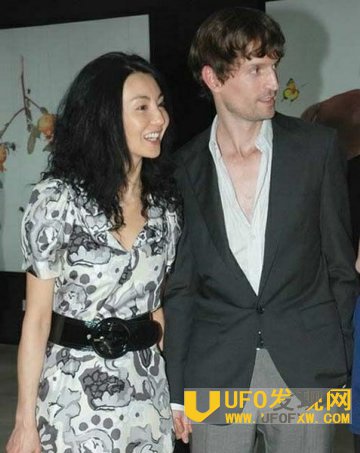 ����Ů�Ǳ�����˯��������ͼ