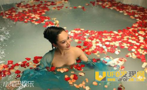 杨贵妃与安禄山洗澡图
