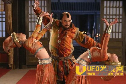 杨贵妃与安禄山洗澡图