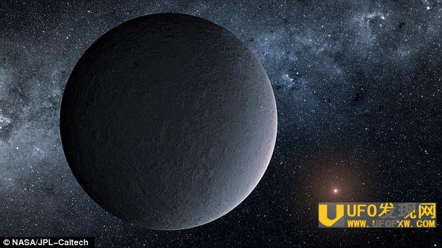 这颗行星官方名称为OGLE-2016-BLG-1195Lb,距地球约1.3万光年。该行星围绕的恒星体积极小,科学家甚至无法确定它究竟是不是恒星。