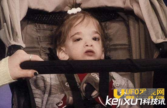 不老女婴一直生活在摇篮 马来西亚女子脚趾吐钻石惊呆世人